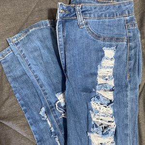 Super Distressed High Waist Skinny Jean
